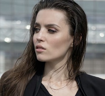 Maria Simpson headshot
